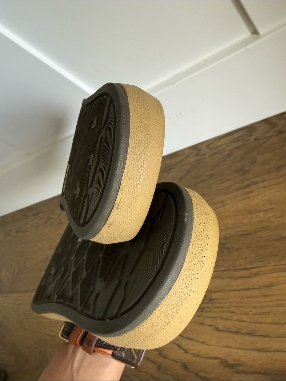 Stio Bircher Flip Flops - Picture 6 of 7